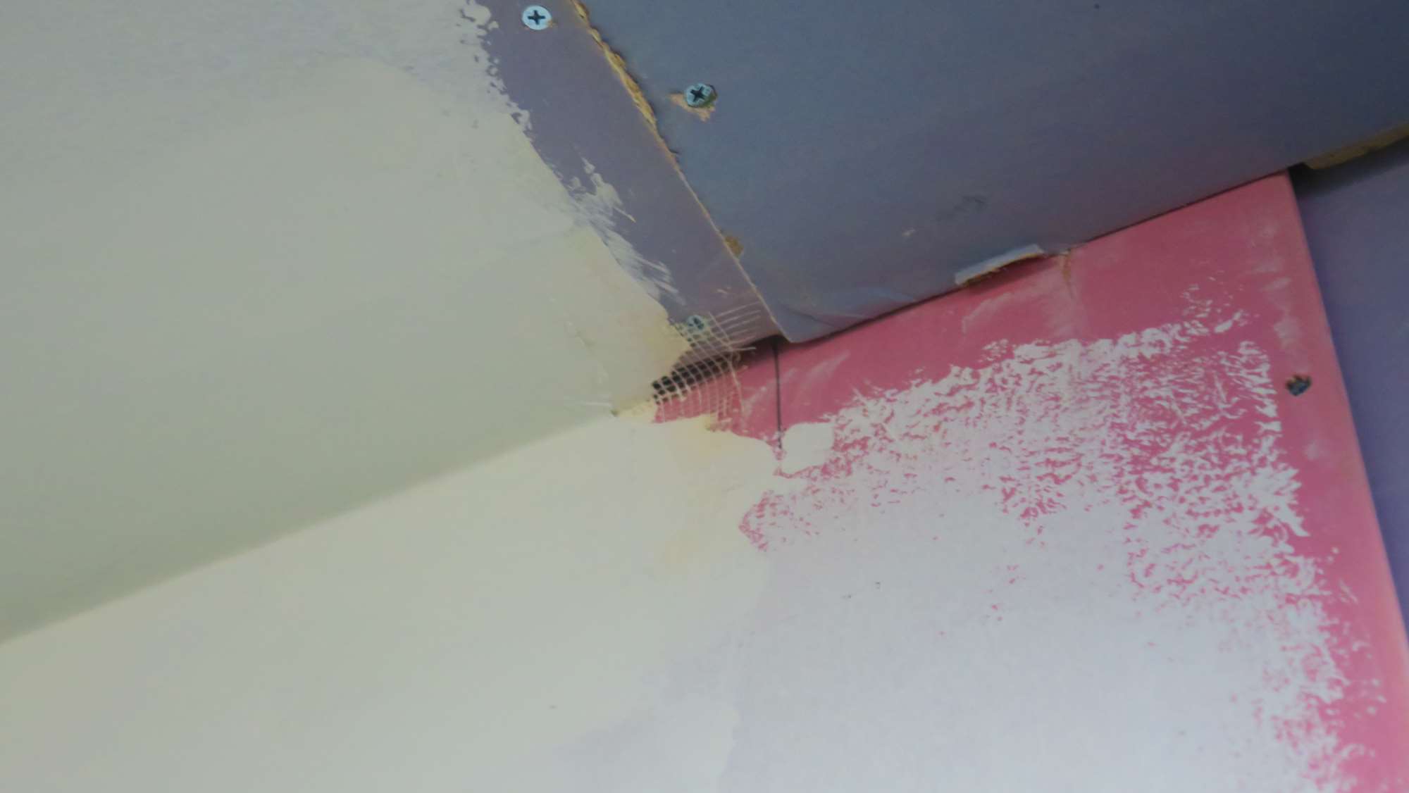 PAPER OR FIBRE TAPE FOR PLASTERBOARD JOINTS